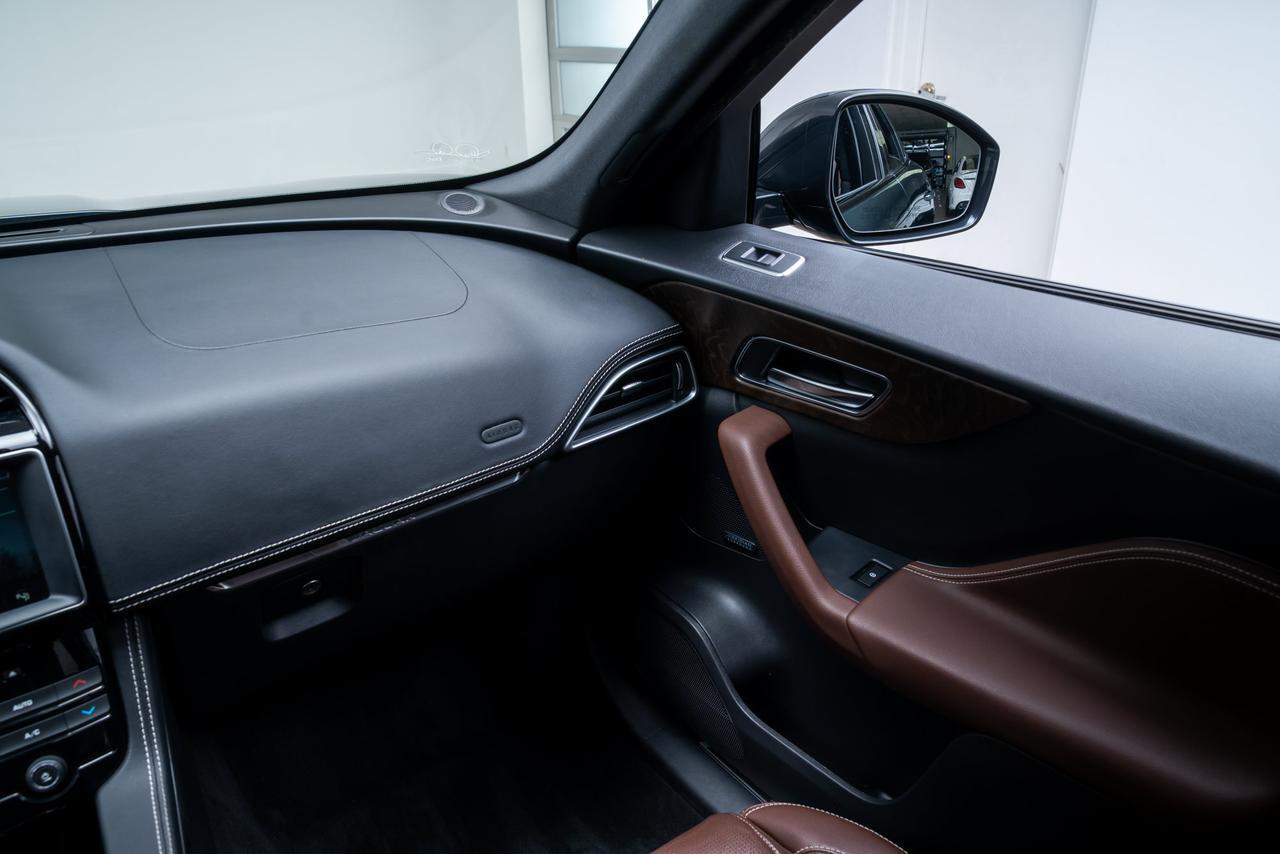 2017 Jaguar F-PACE S 1 Owner / Driver Assist Package / Head-Up Display Portland OR