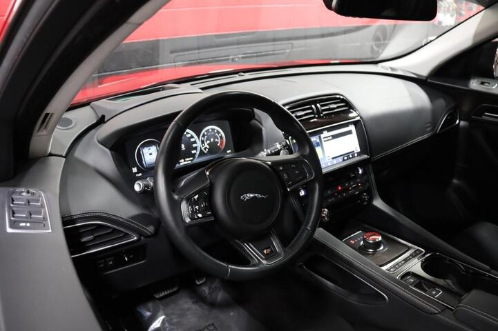 2017 Jaguar F-PACE S AWD 4dr Suv Chicago IL