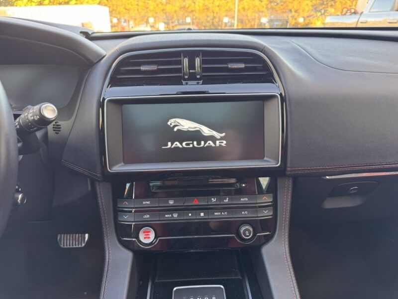 2017 Jaguar F-PACE S Willow Grove PA