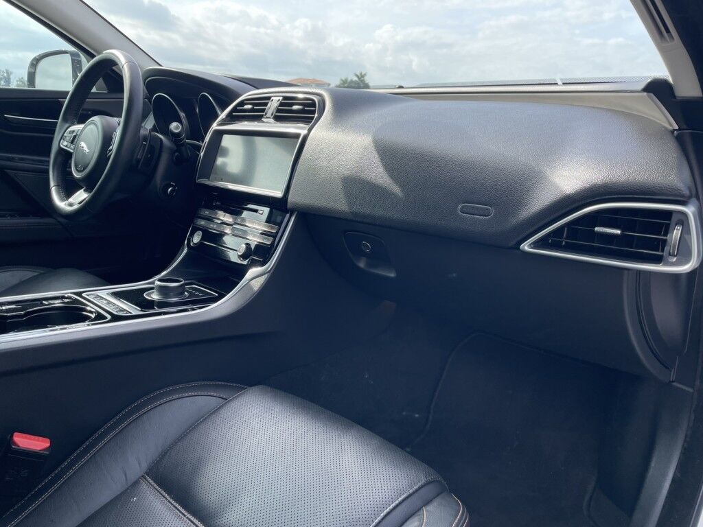 2017 Jaguar XE 20d Prestige Sarasota FL