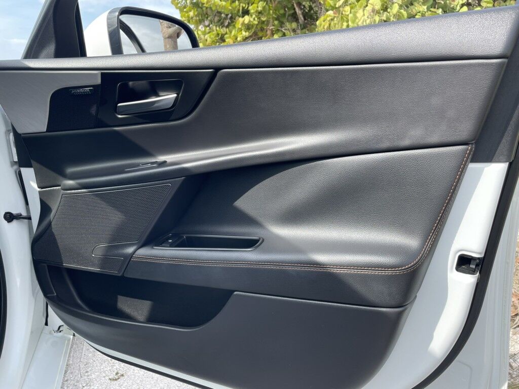 2017 Jaguar XE 20d Prestige Sarasota FL