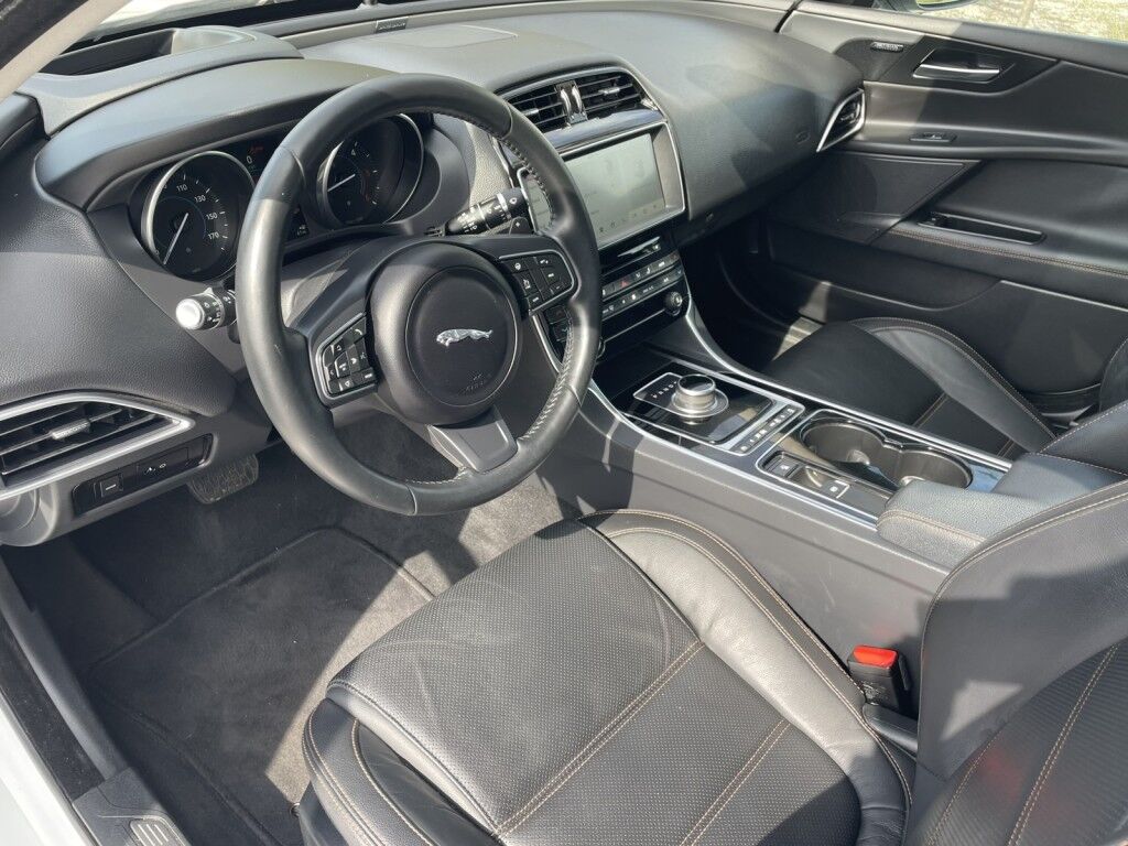 2017 Jaguar XE 20d Prestige Sarasota FL