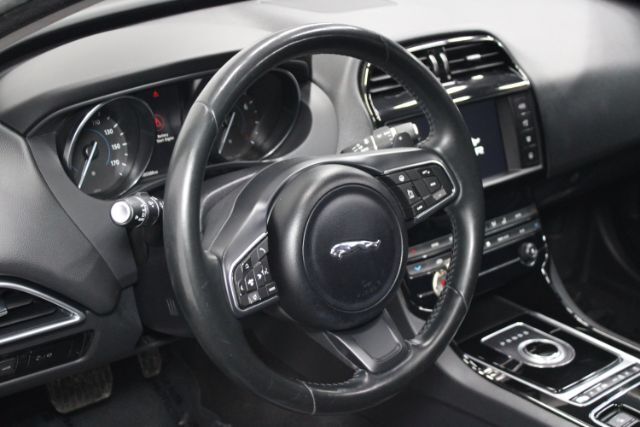 2017 Jaguar XE 25t Premium Chantilly VA