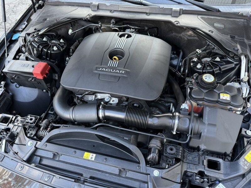 2017 Jaguar XE 25t Premium Willow Grove PA