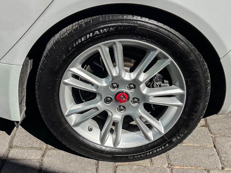 2017 Jaguar XE 25t Premium Wilmington NC