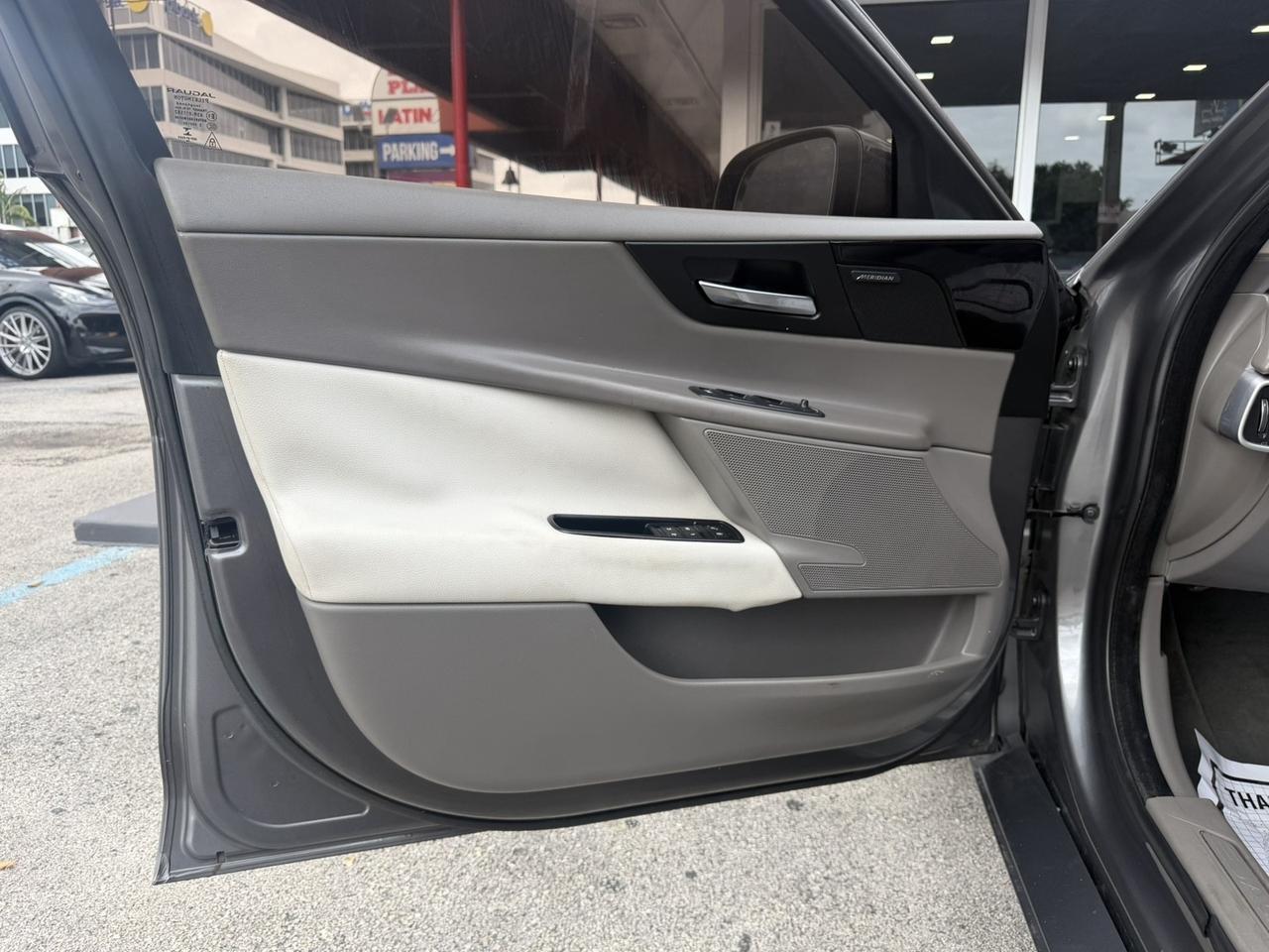2017 Jaguar XE 35t Premium Hollywood FL