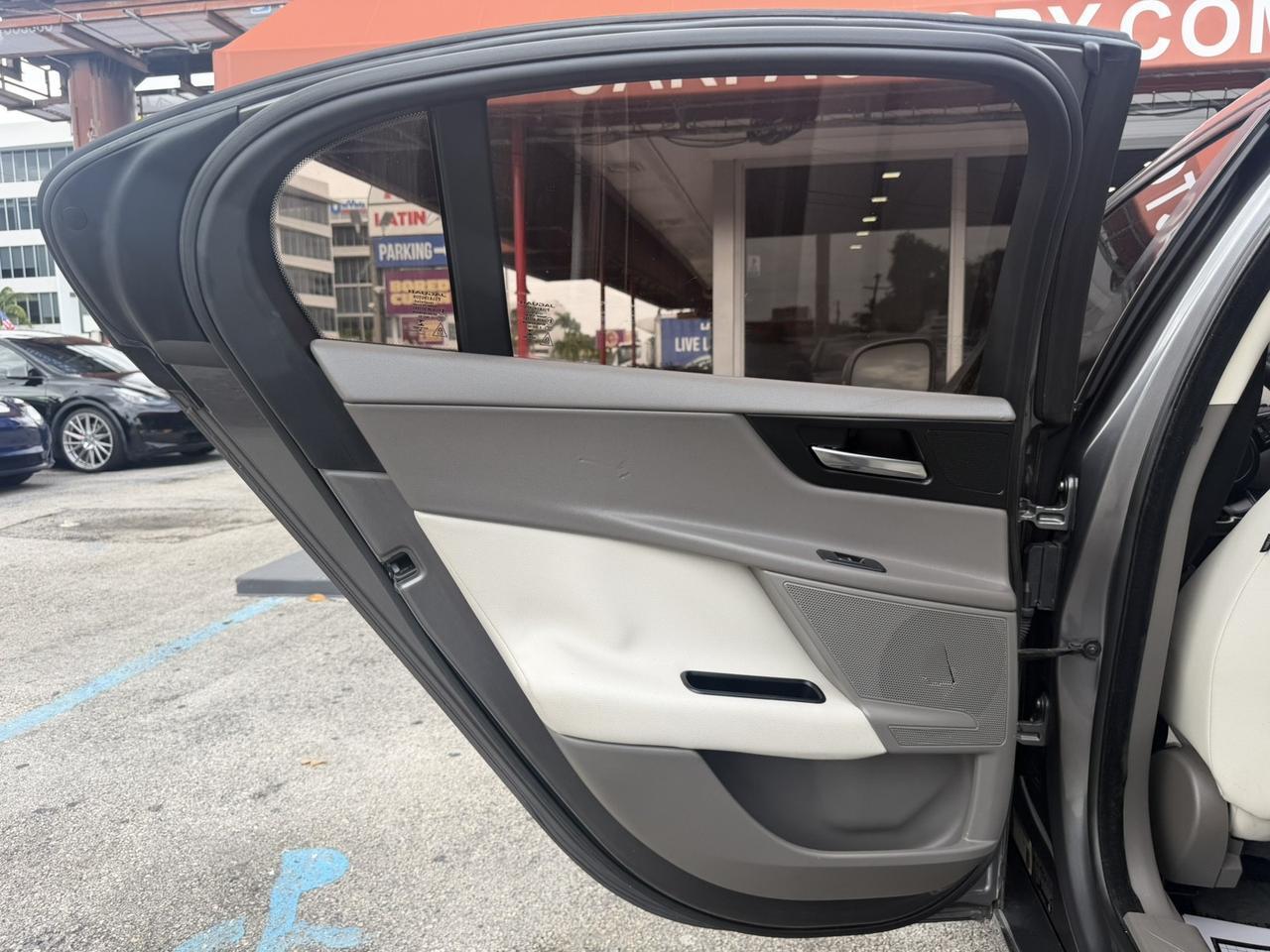 2017 Jaguar XE 35t Premium Miami FL