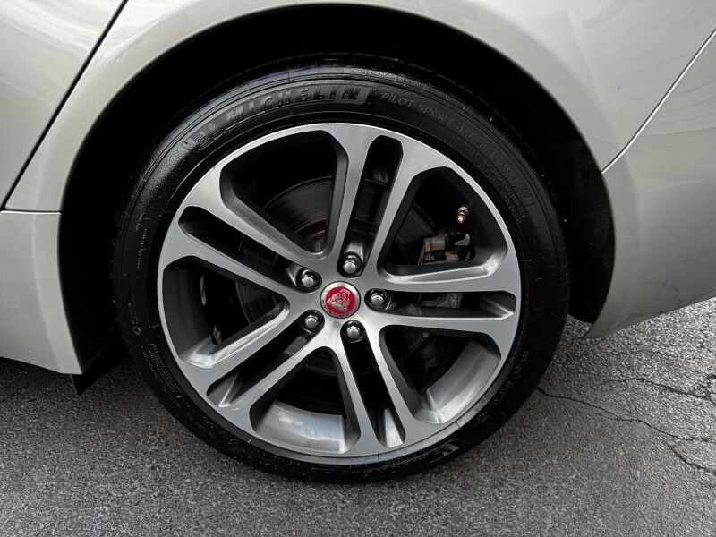 2017 Jaguar XE 35t Premium Willow Grove PA