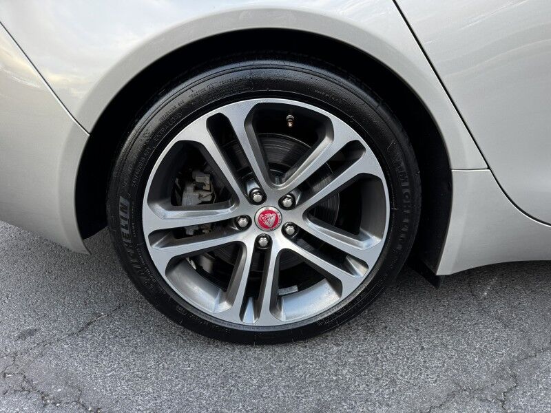 2017 Jaguar XE 35t Premium Willow Grove PA