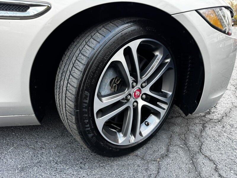 2017 Jaguar XE 35t Premium Willow Grove PA