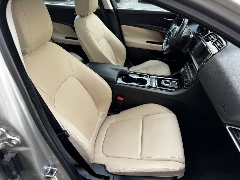 2017 Jaguar XE 35t Premium Willow Grove PA