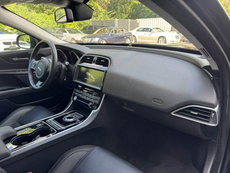 2017 Jaguar XE 35t Prestige Willow Grove PA