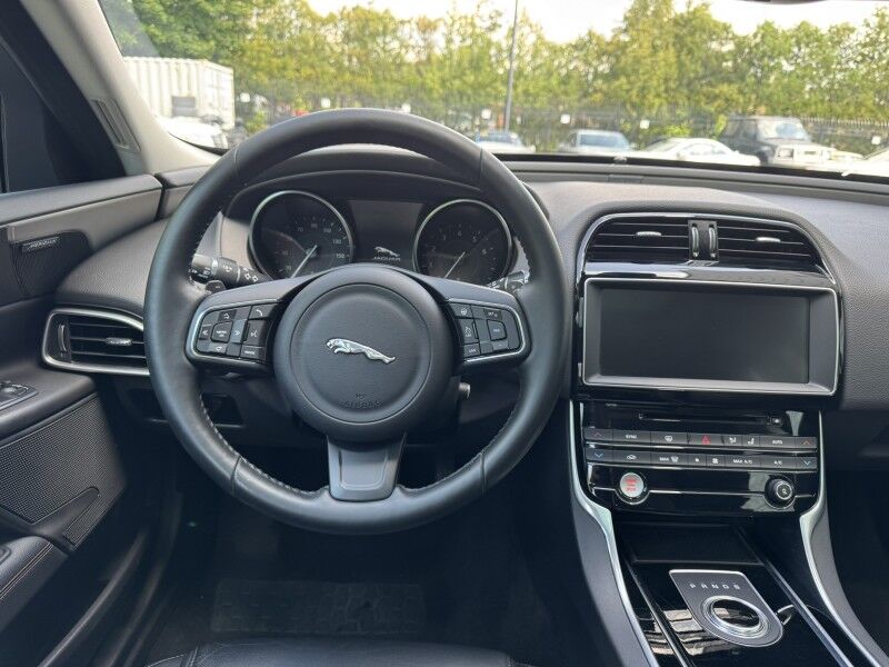 2017 Jaguar XE 35t Prestige Willow Grove PA