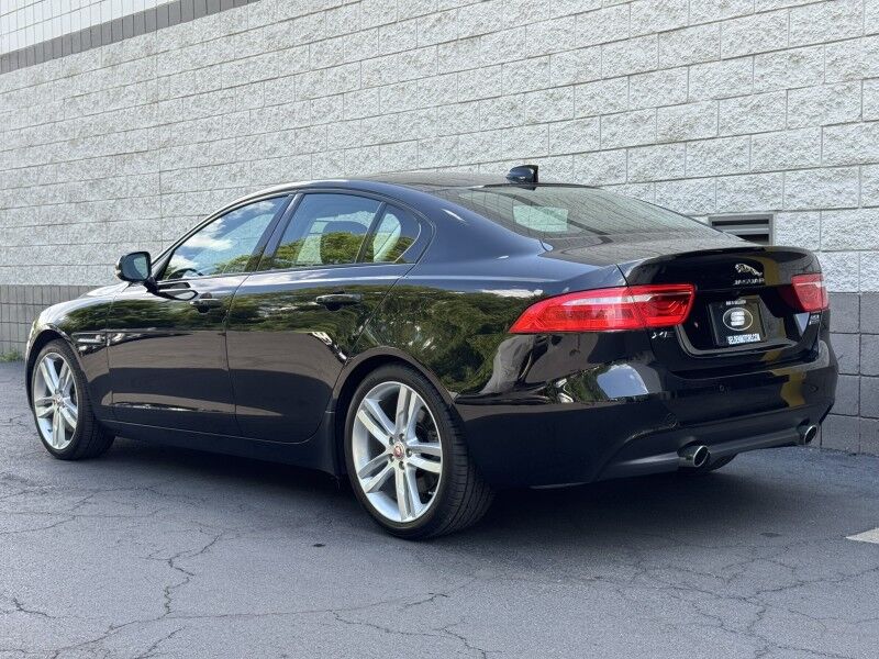 2017 Jaguar XE 35t Prestige Willow Grove PA