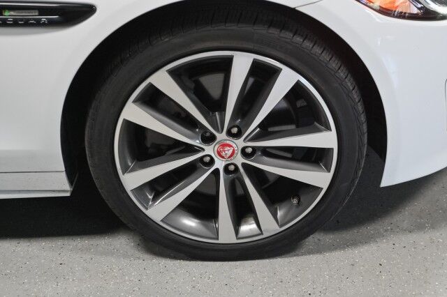 2017 Jaguar XE 35t R-Sport AWD 4dr Sedan Chicago IL