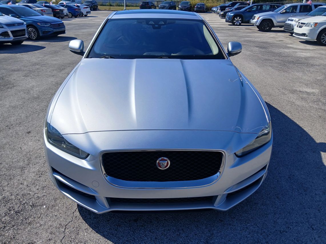2017 Jaguar XE XE 25t Sedan 4D
