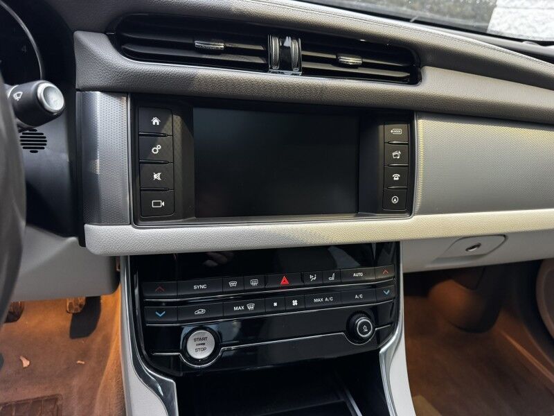 2017 Jaguar XF 20d Willow Grove PA