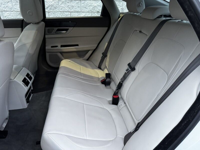 2017 Jaguar XF 20d Willow Grove PA