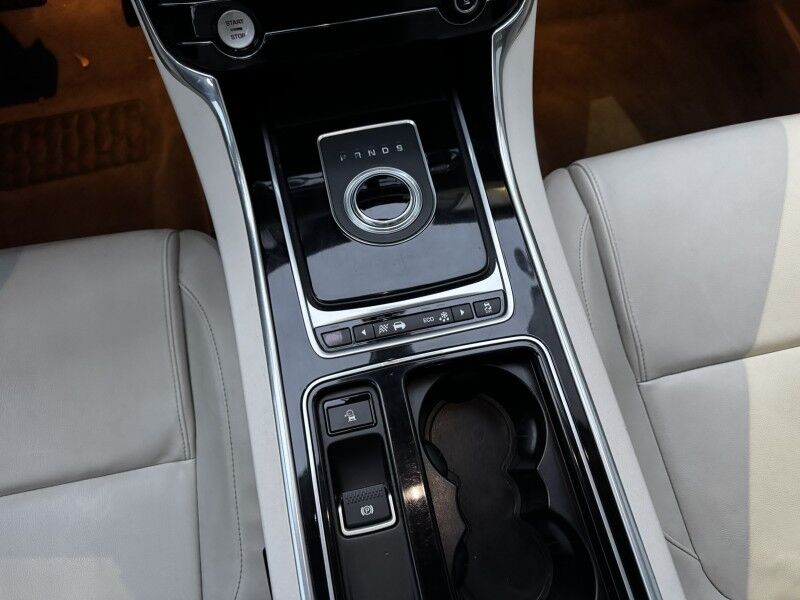 2017 Jaguar XF 20d Willow Grove PA