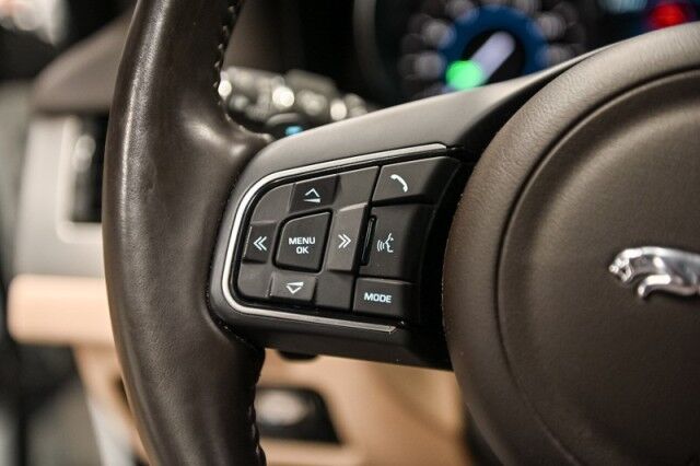 2017 Jaguar XF 35t Premium 4dr Sedan Chicago IL