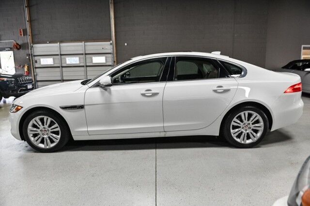 2017 Jaguar XF 35t Premium 4dr Sedan Chicago IL