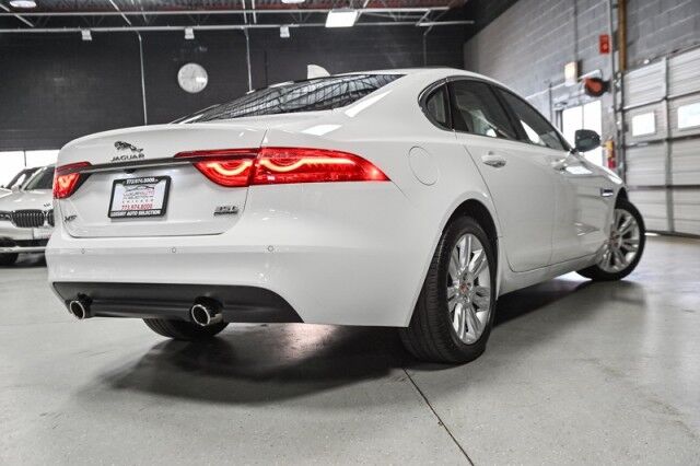 2017 Jaguar XF 35t Premium 4dr Sedan Chicago IL