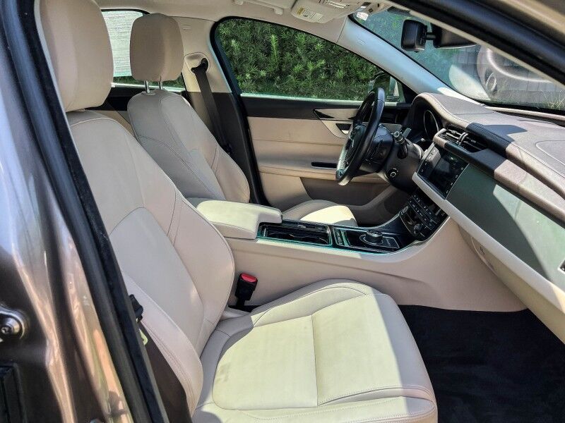 2017 Jaguar XF 35t Premium Wilmington NC