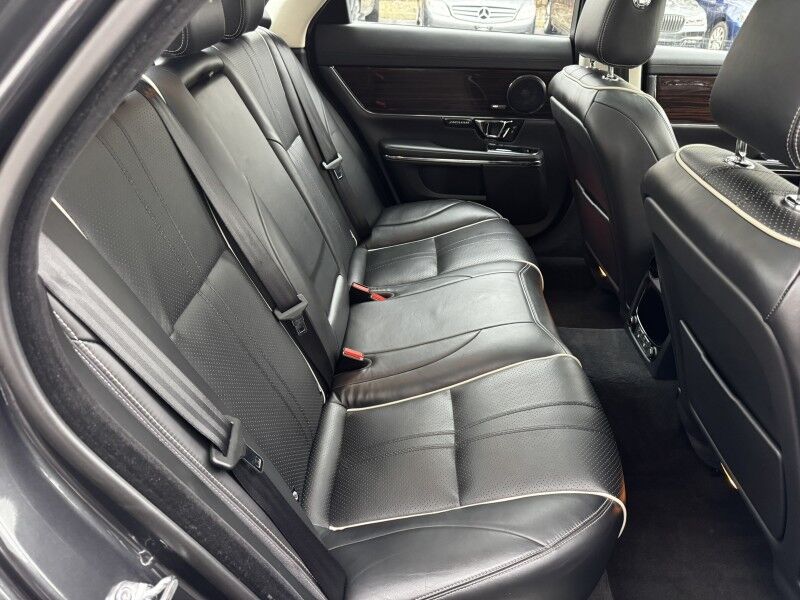 2017 Jaguar XJ XJ R-Sport Willow Grove PA