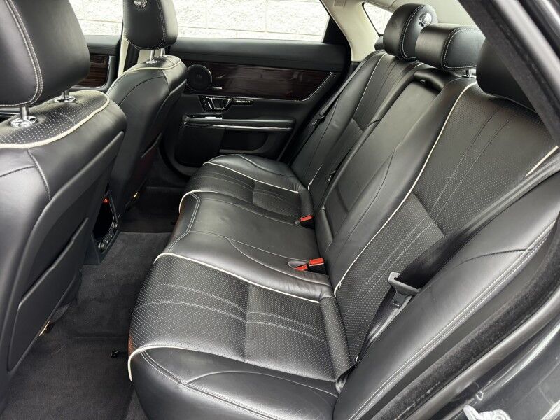 2017 Jaguar XJ XJ R-Sport Willow Grove PA