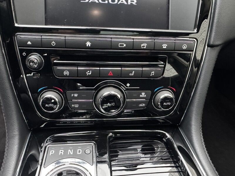 2017 Jaguar XJ XJ R-Sport Willow Grove PA
