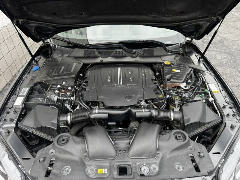 2017 Jaguar XJ XJ R-Sport Willow Grove PA