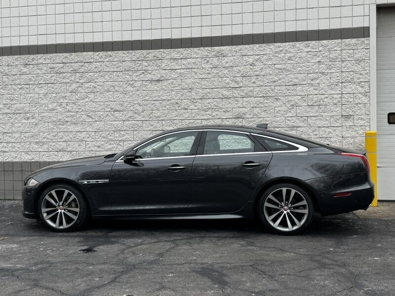 2017 Jaguar XJ XJ R-Sport Willow Grove PA