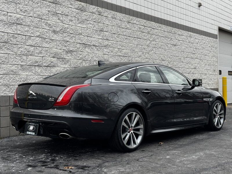 2017 Jaguar XJ XJ R-Sport Willow Grove PA