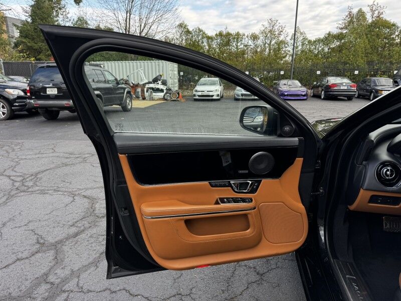 2017 Jaguar XJ XJL Supercharged Willow Grove PA