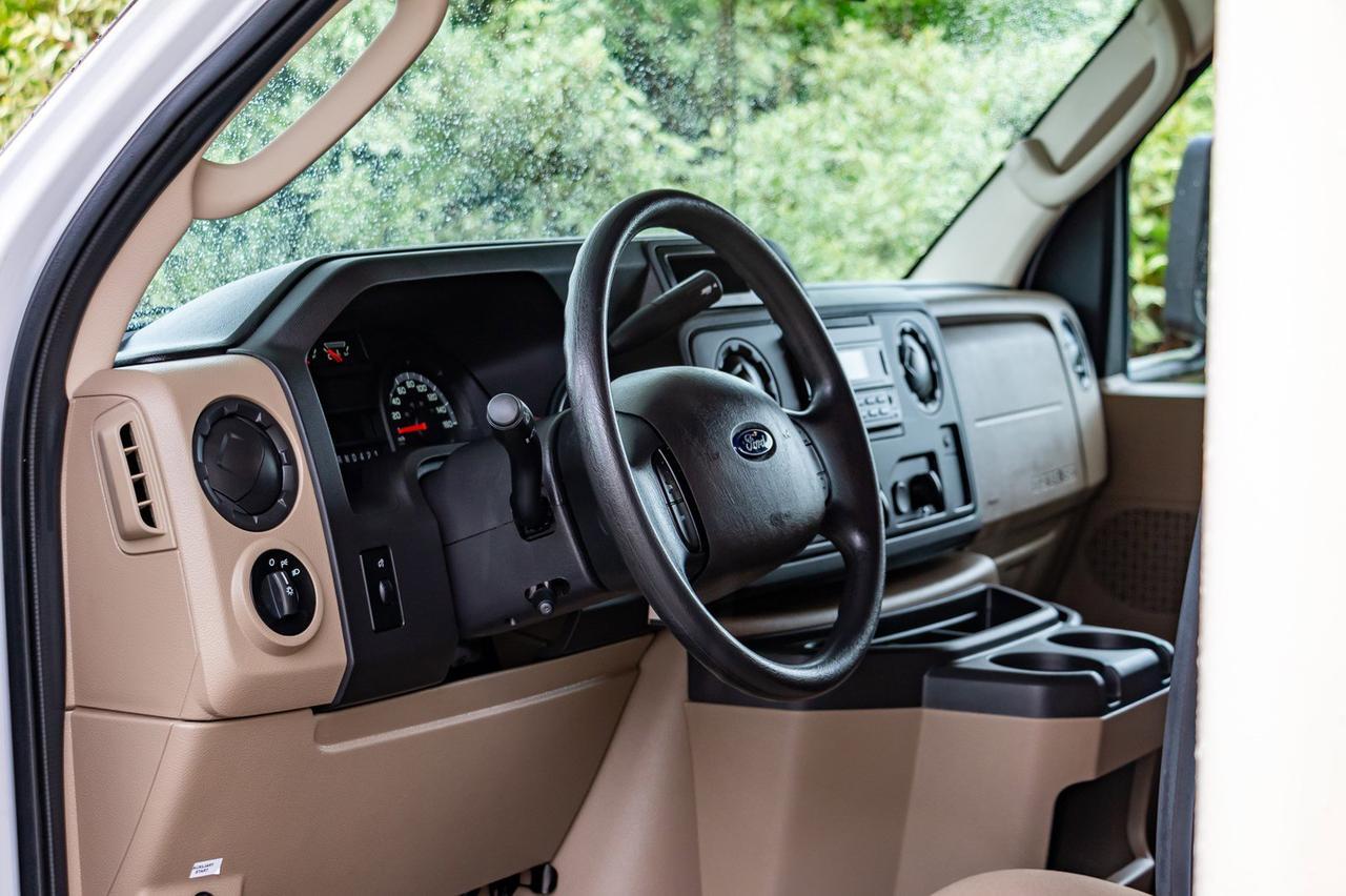 2017 Jayco Redhawk 31 XL Class C Motorhome Red Deer AB