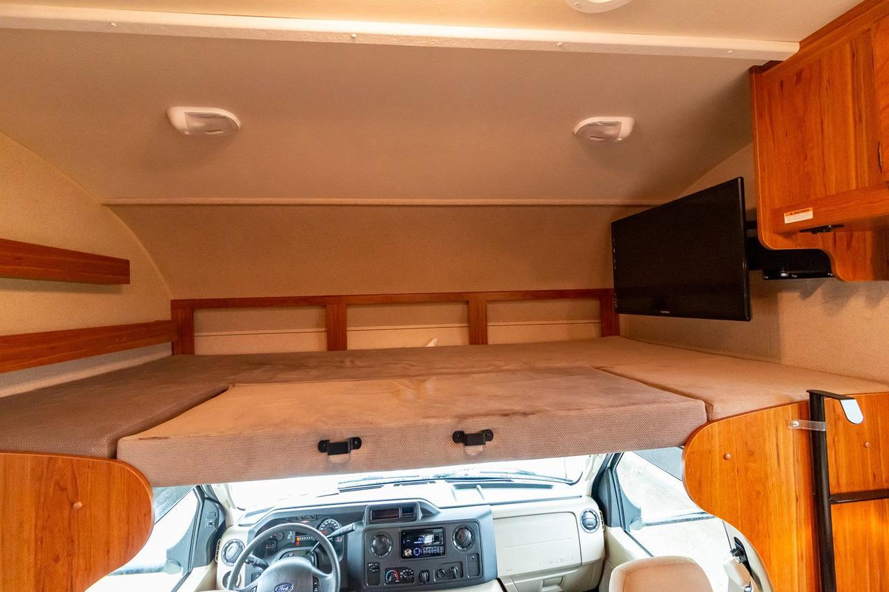 2017 Jayco Redhawk 31 XL Class C Motorhome Red Deer AB