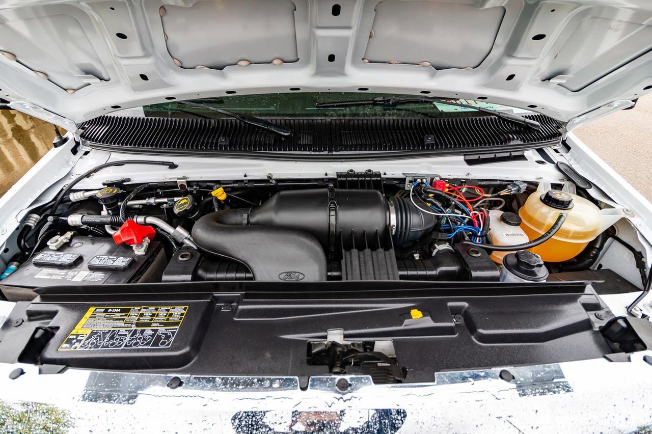 2017 Jayco Redhawk 31 XL Class C Motorhome Red Deer AB