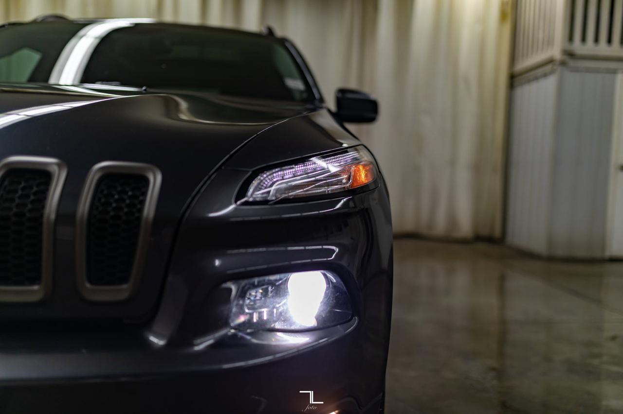 2017 Jeep Cherokee 4x4 75th Anniversary Roof Nav BCam Red Deer AB