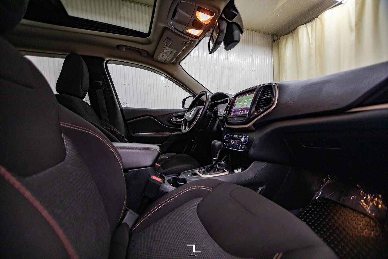 2017 Jeep Cherokee 4x4 75th Anniversary Roof Nav BCam Red Deer AB