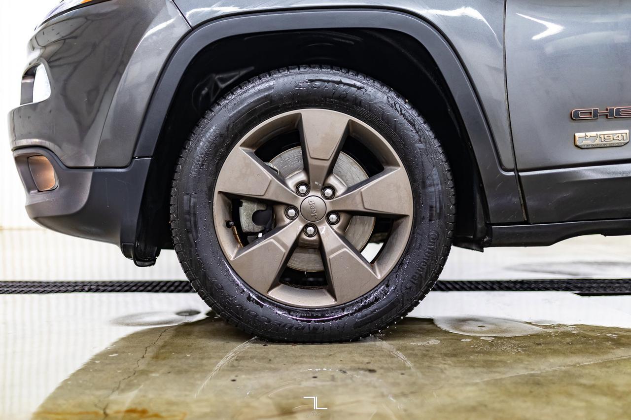 2017 Jeep Cherokee 4x4 75th Anniversary Roof Nav BCam Red Deer AB