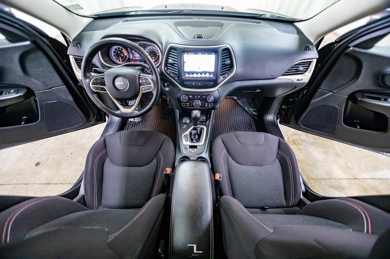 2017 Jeep Cherokee 4x4 75th Anniversary Roof Nav BCam Red Deer AB