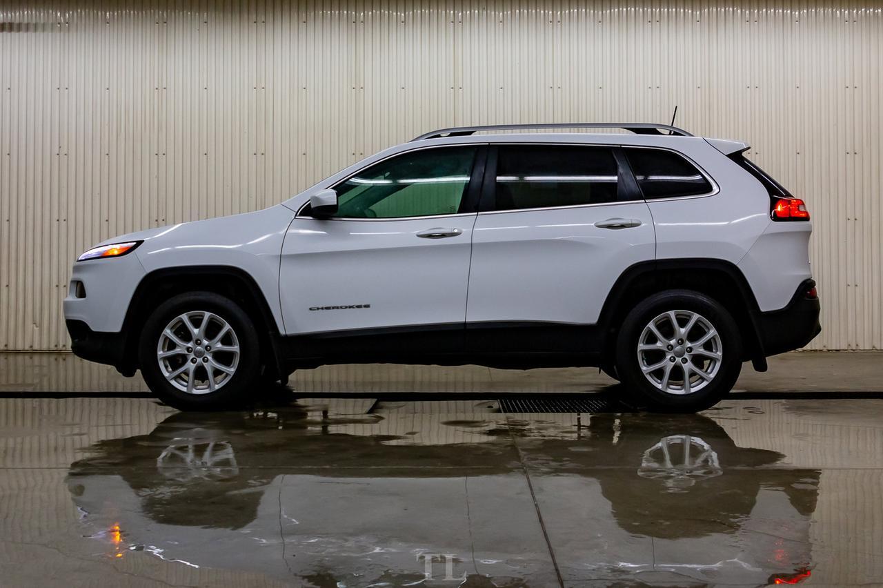 2017 Jeep Cherokee 4x4 North BCam Red Deer AB