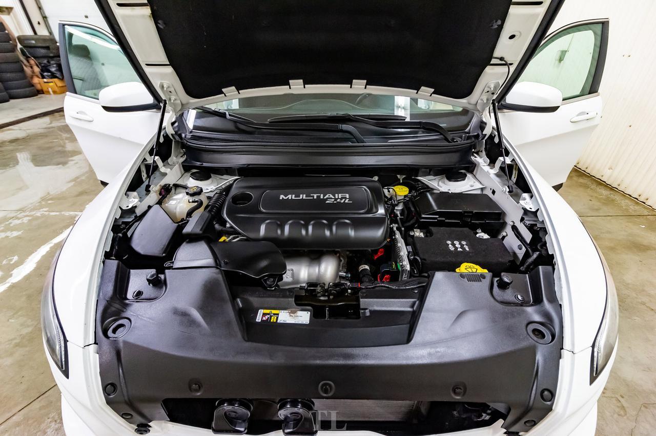 2017 Jeep Cherokee 4x4 North BCam Red Deer AB