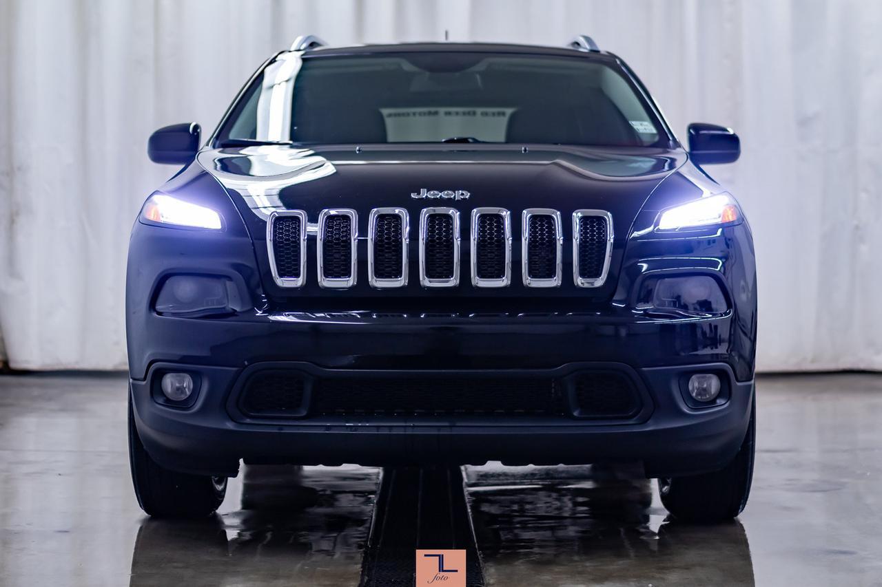 2017 Jeep Cherokee 4x4 North BCam Red Deer AB