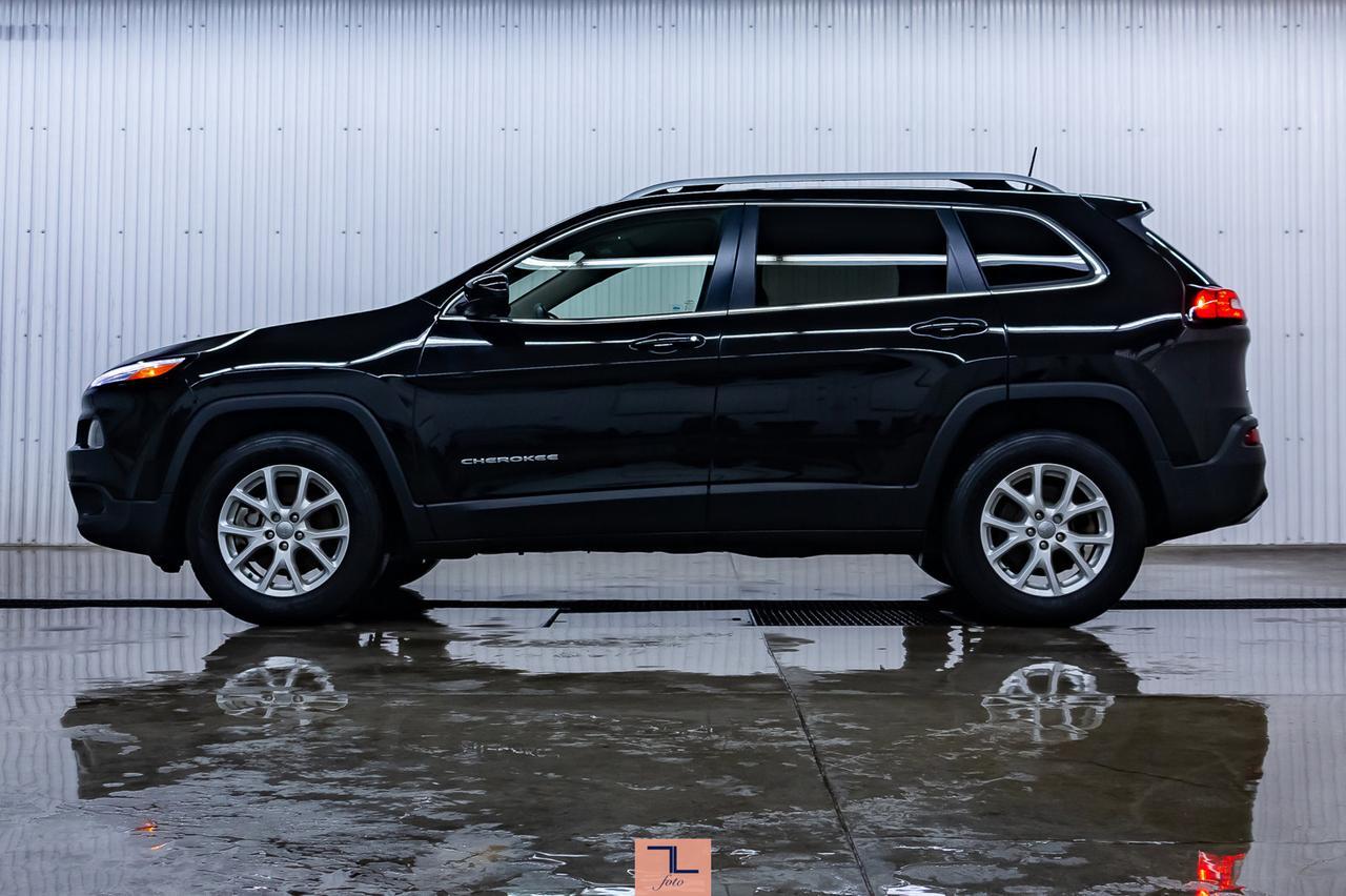 2017 Jeep Cherokee 4x4 North BCam Red Deer AB