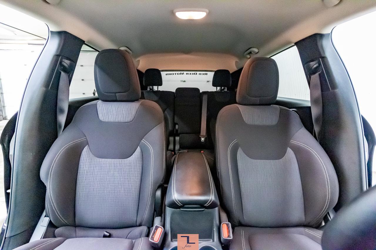 2017 Jeep Cherokee 4x4 North BCam Red Deer AB