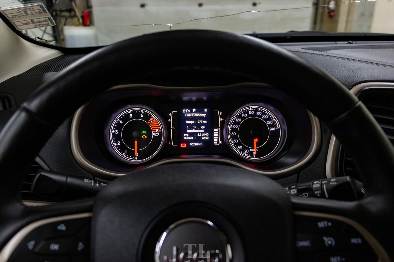 2017 Jeep Cherokee 4x4 North BCam Red Deer AB