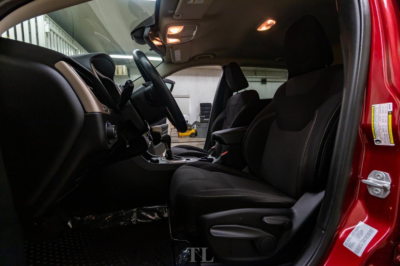 2017 Jeep Cherokee 4x4 North BCam Red Deer AB