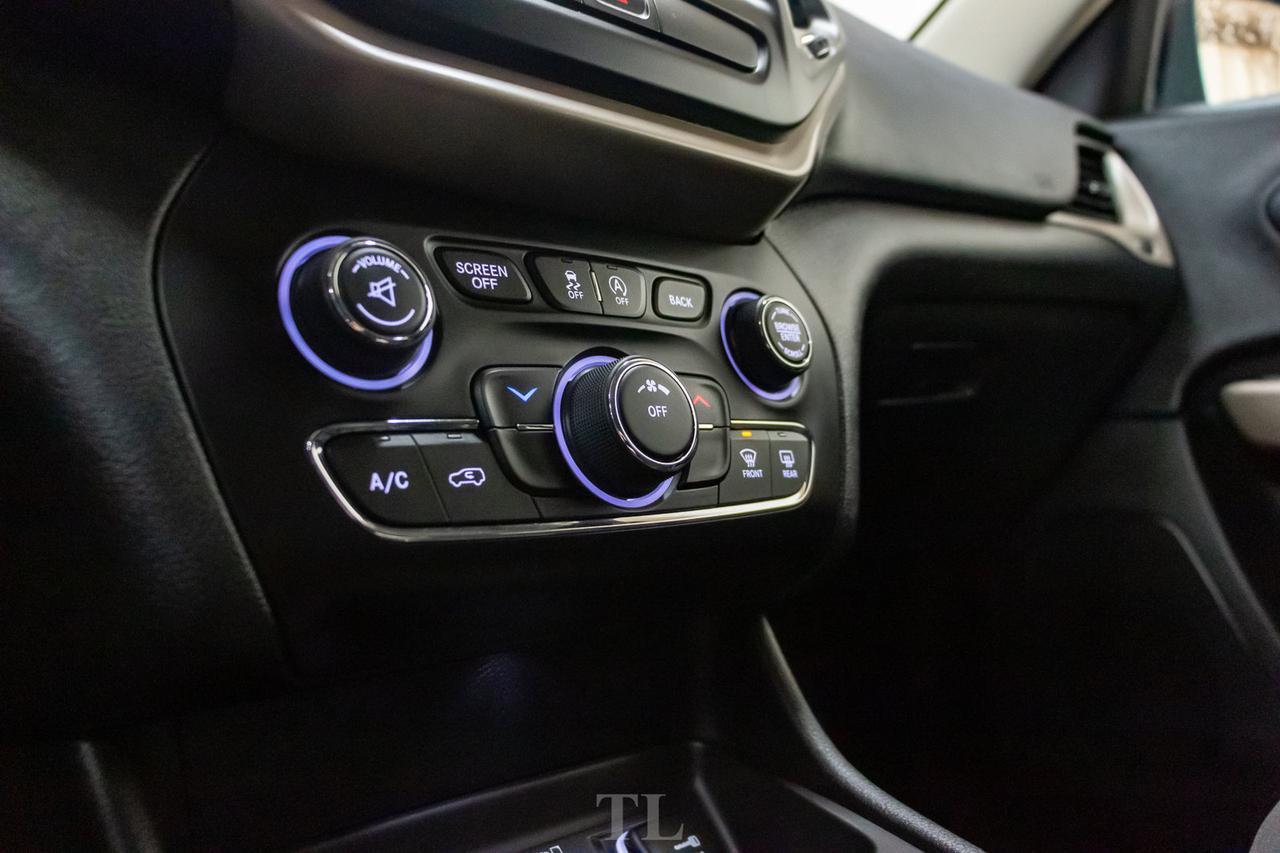 2017 Jeep Cherokee 4x4 North BCam Red Deer AB