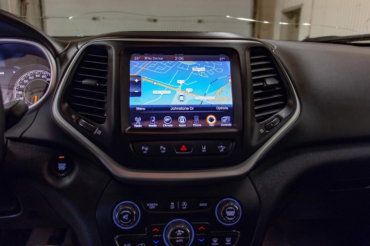 2017 Jeep Cherokee 4x4 Overland Leather Roof Nav Red Deer AB